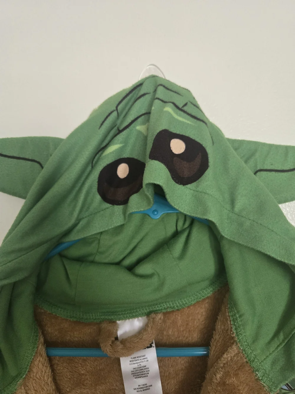4/$15 Star Wars Baby Yoda Hooded Brown and Green Plush Robe Kids Sz 8